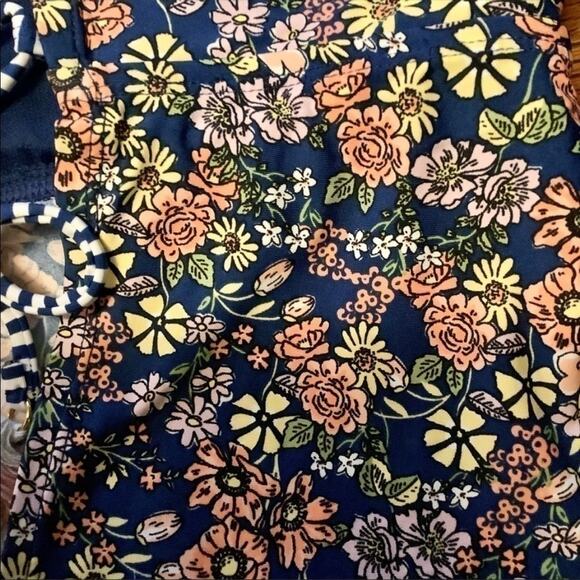 KENNETH COLE REACTION Floral Swim Top Size Small - Picture 8 of 9